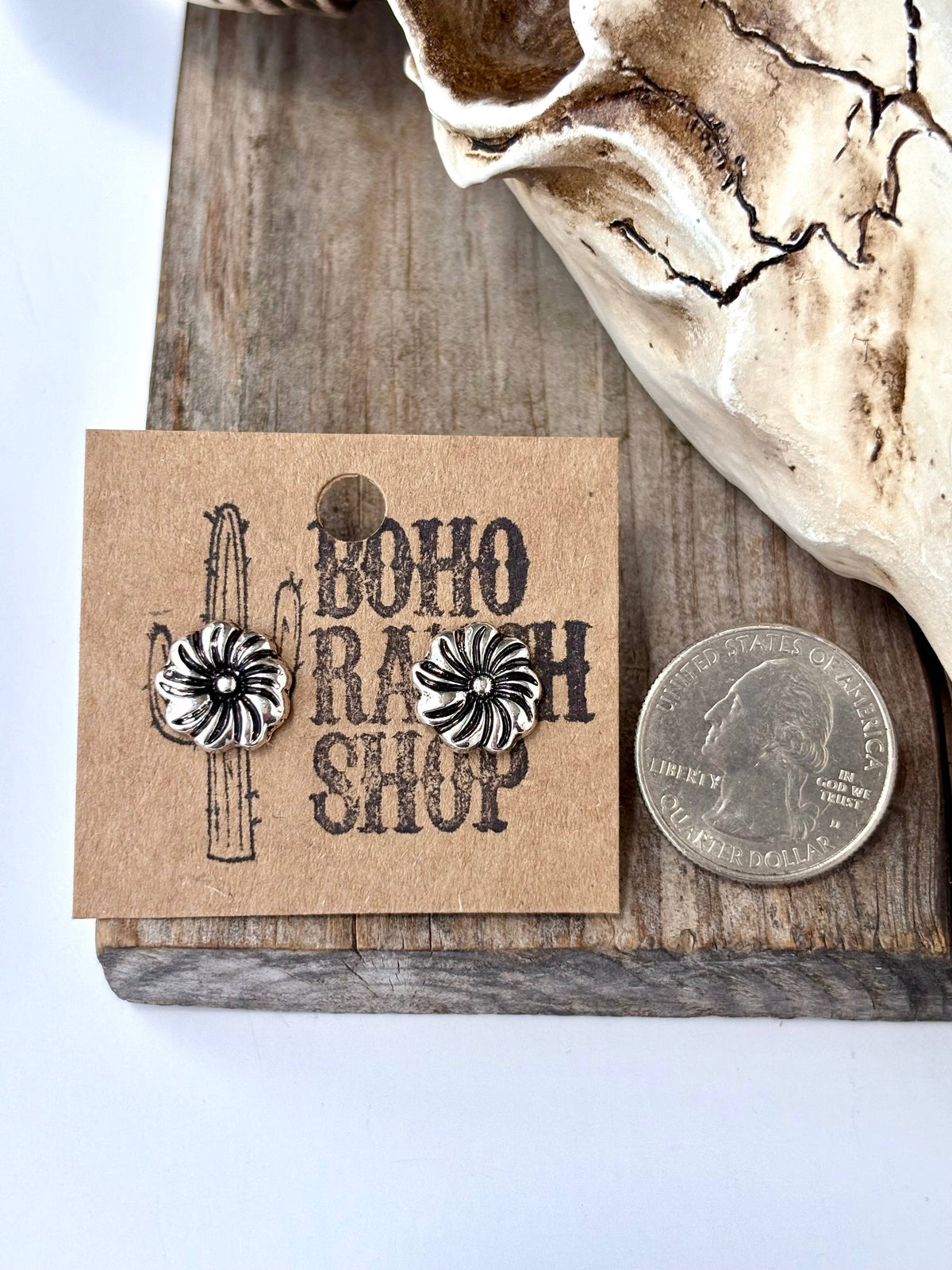 Dainty Western Mini Flower Stud Earrings