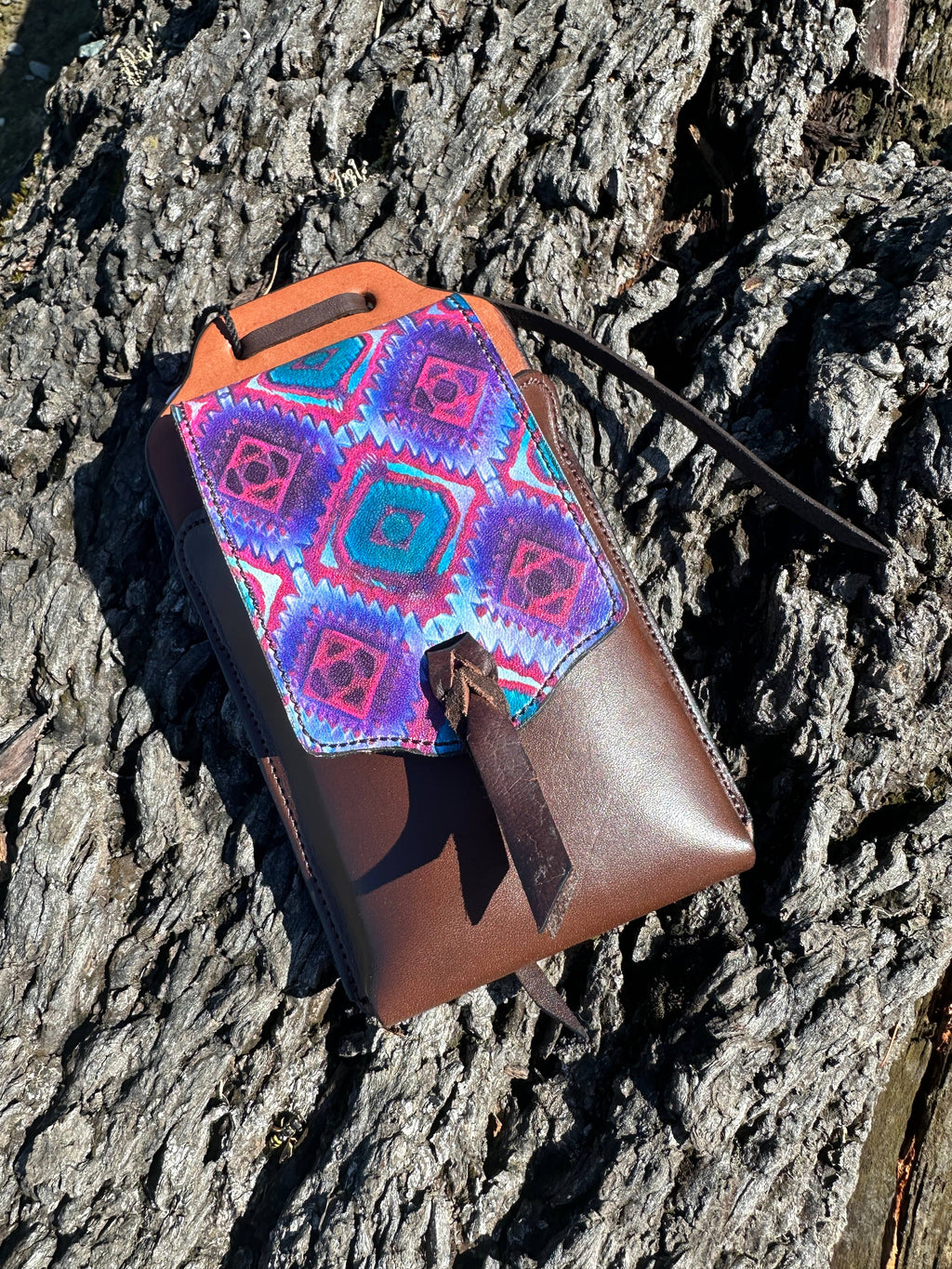 Cell Phone Back Cinch Holder