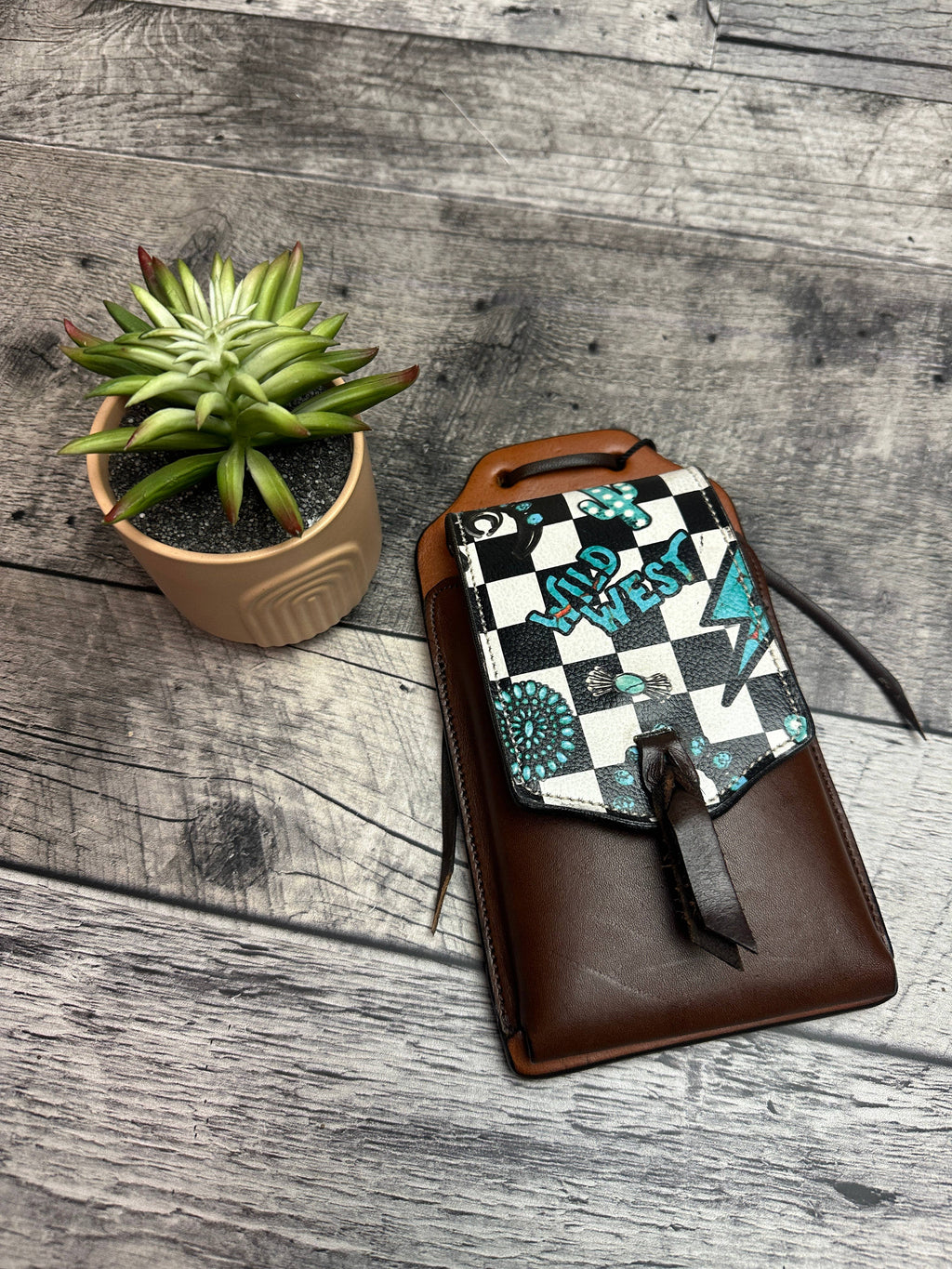 Cell Phone Back Cinch Holder
